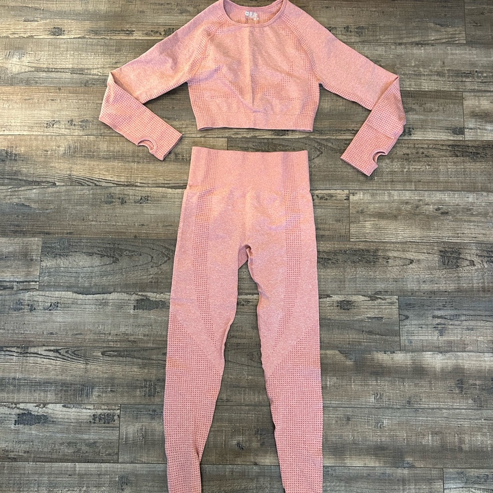 Pink workout set